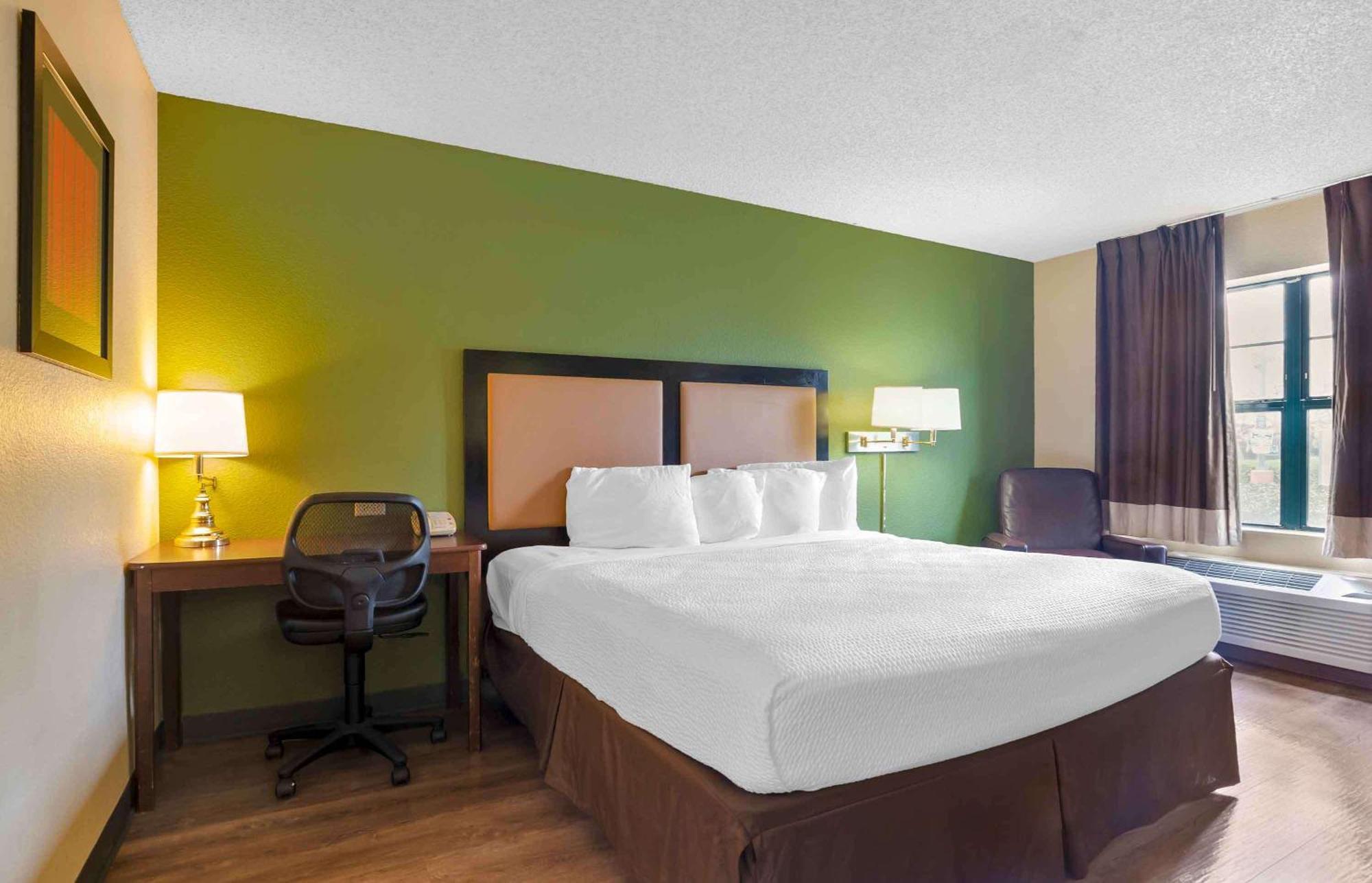 Extended Stay America Suites - Clearwater - Carillon Park Bagian luar foto