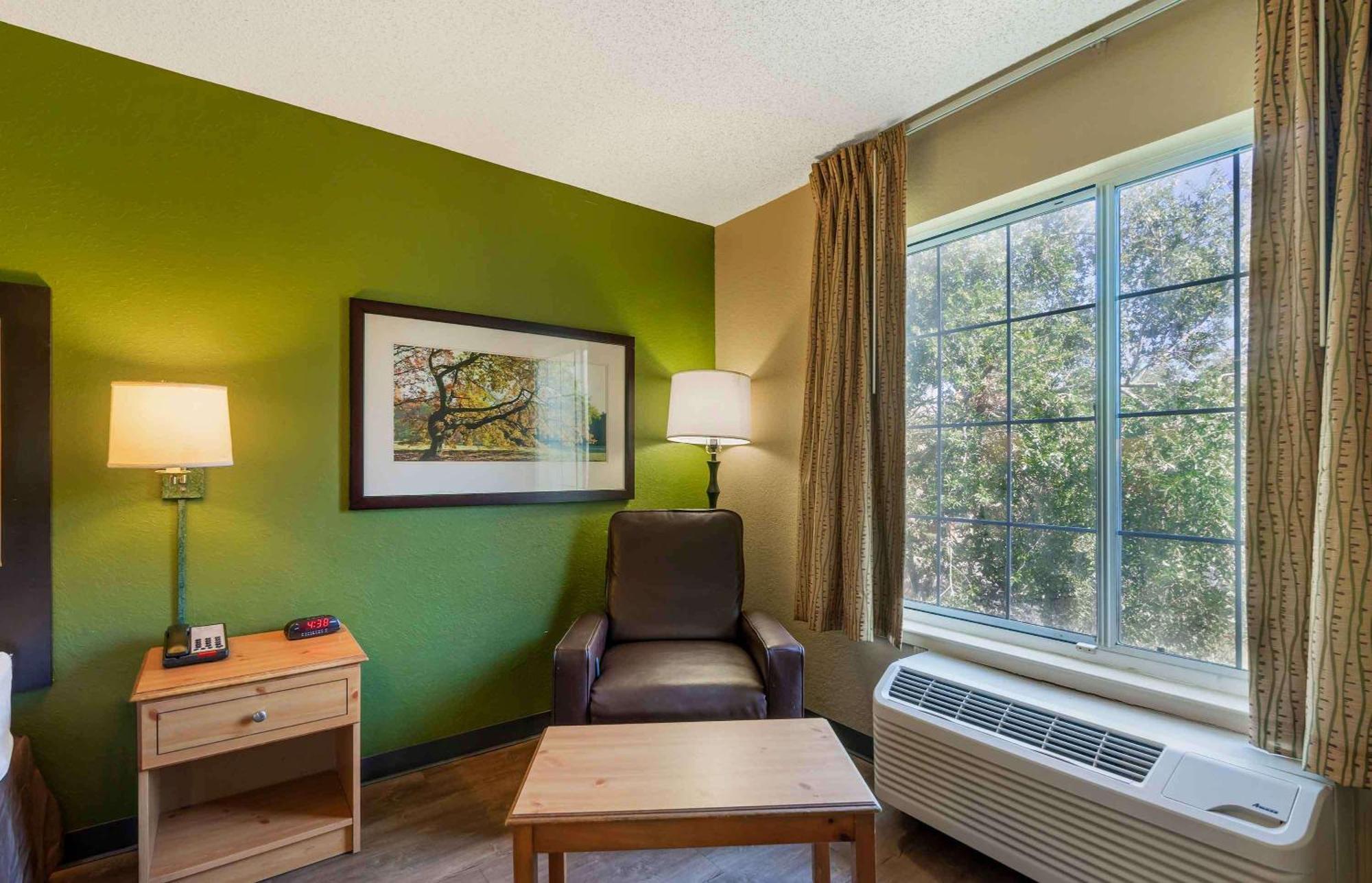Extended Stay America Suites - Clearwater - Carillon Park Bagian luar foto