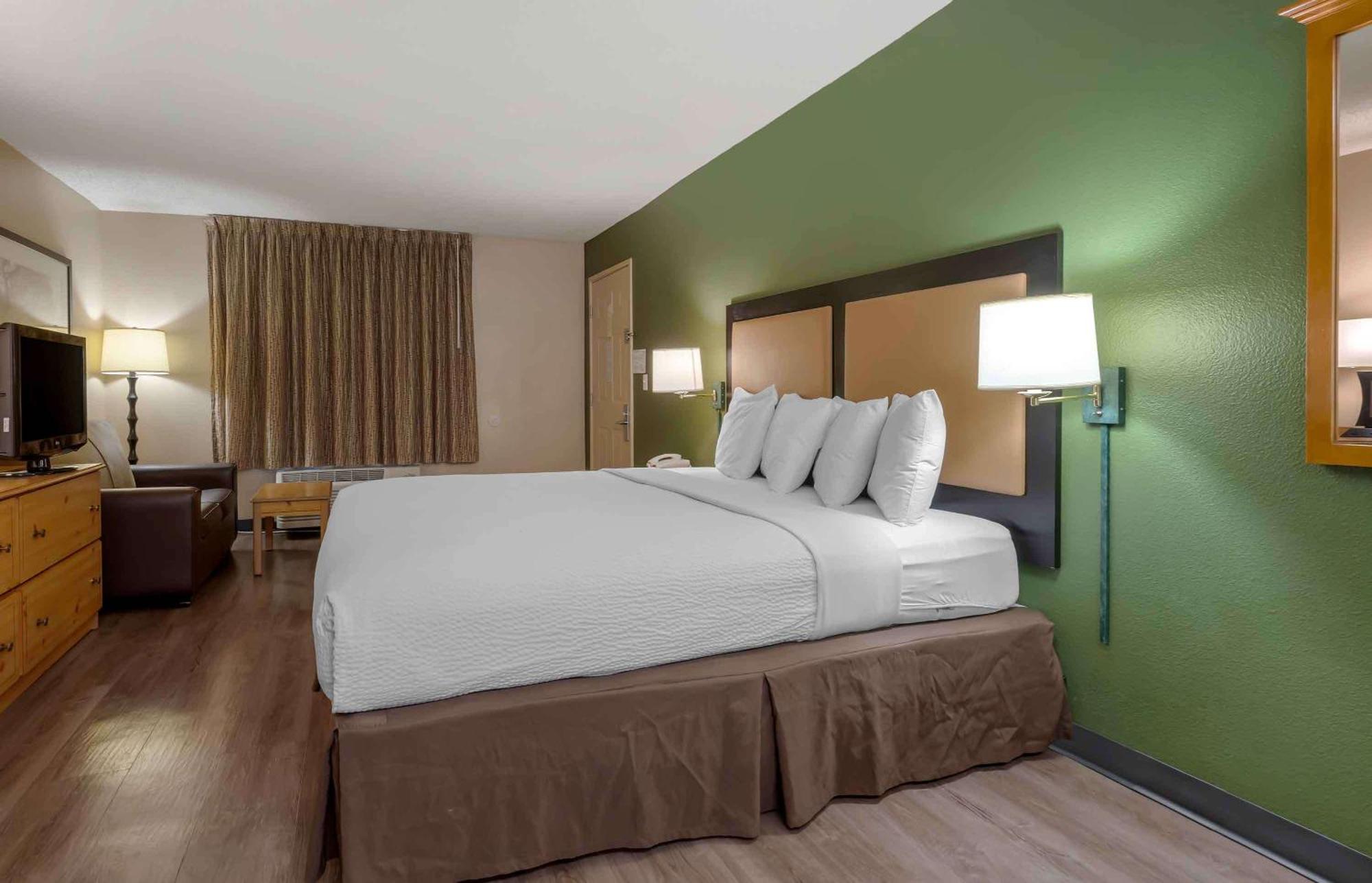 Extended Stay America Suites - Clearwater - Carillon Park Bagian luar foto