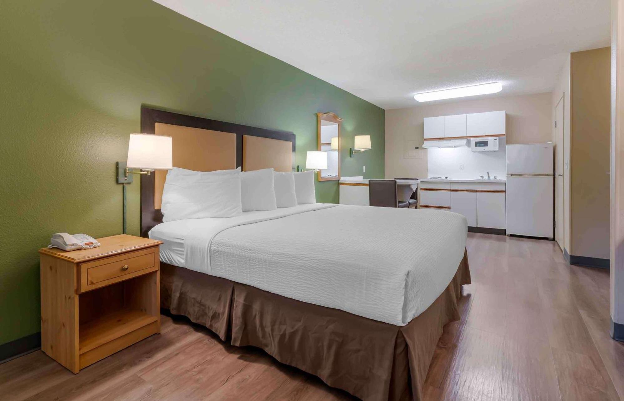 Extended Stay America Suites - Clearwater - Carillon Park Bagian luar foto