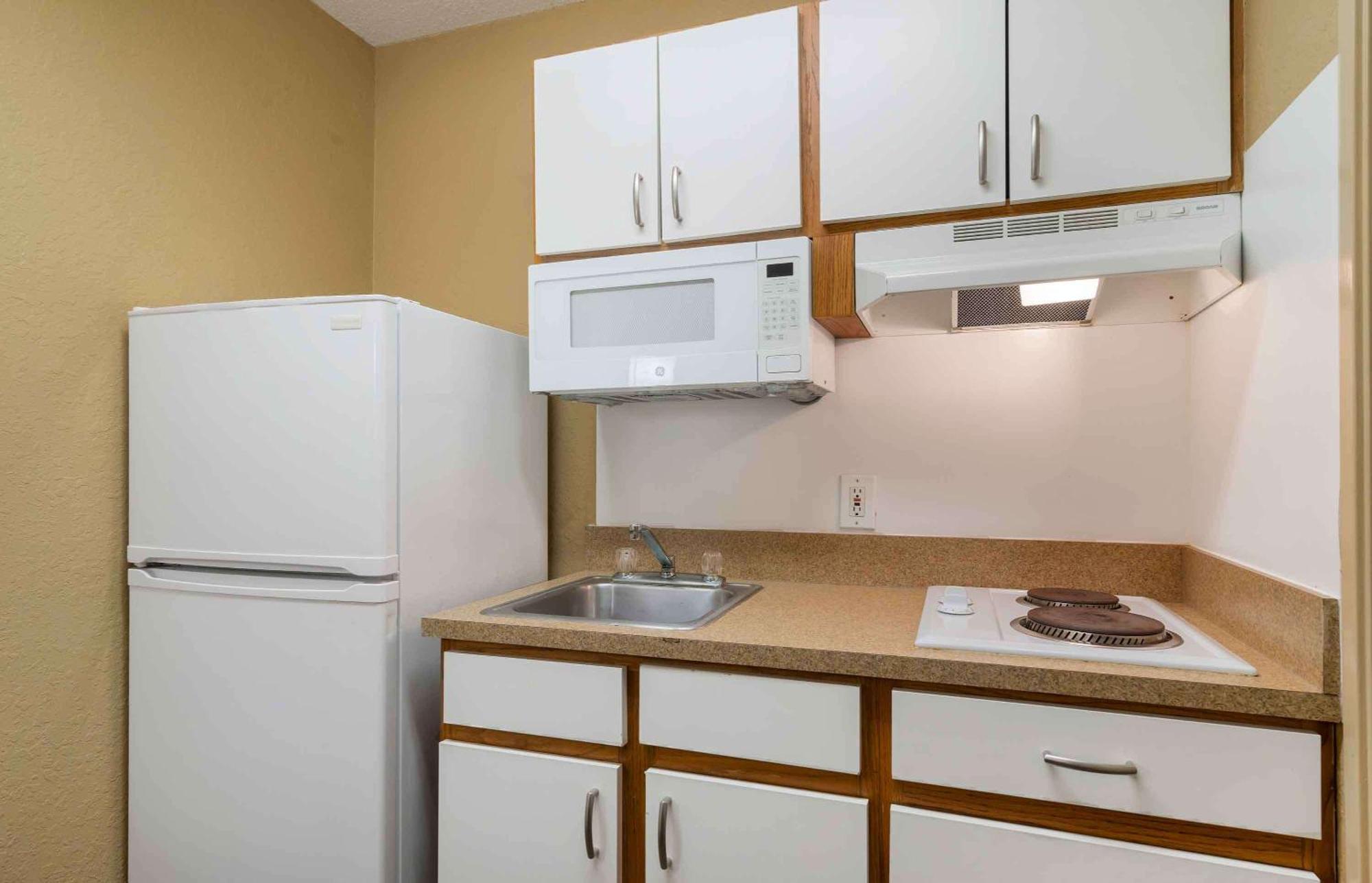 Extended Stay America Suites - Clearwater - Carillon Park Bagian luar foto