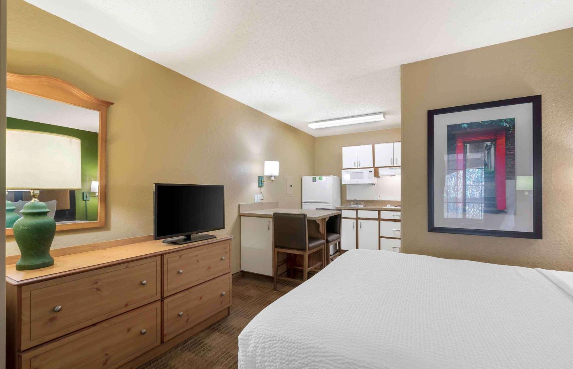 Extended Stay America Suites - Clearwater - Carillon Park Bagian luar foto