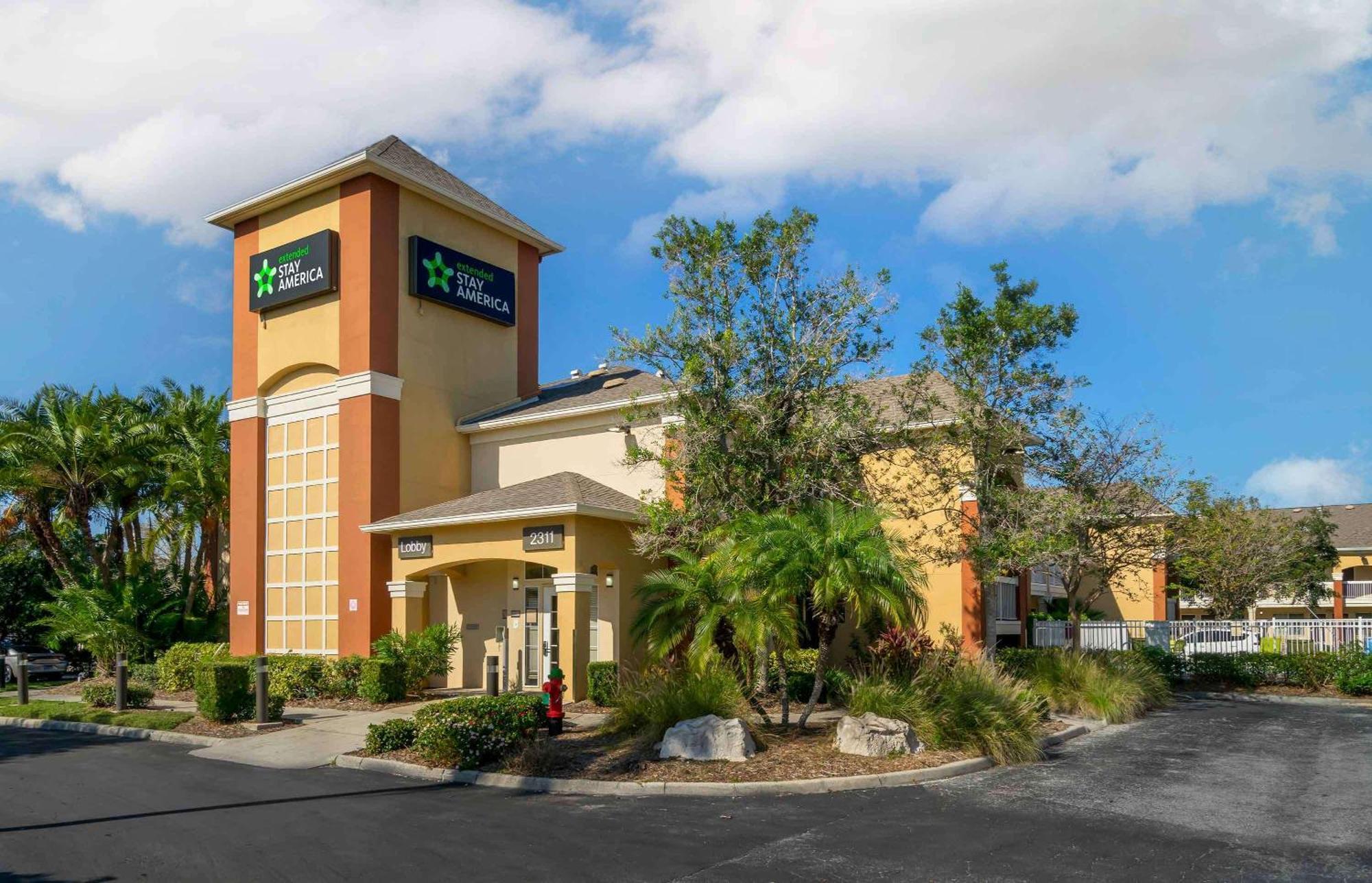 Extended Stay America Suites - Clearwater - Carillon Park Bagian luar foto